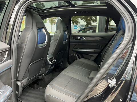Lynk & Co 01 1.5 262PK|Pano|Infinity|BTW|Memory|360Camera|ACC|Carplay|Ambient Light|Keyless|Facelift|NL-Auto