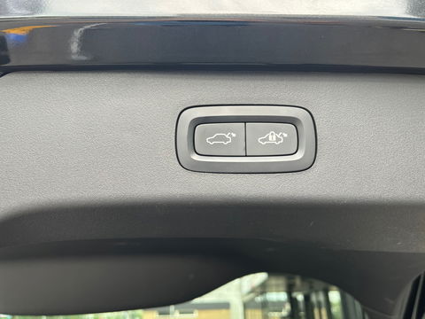 Lynk & Co 01 1.5 262PK|Pano|Infinity|BTW|Memory|360Camera|ACC|Carplay|Ambient Light|Keyless|Facelift|NL-Auto