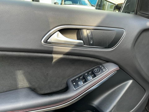 Mercedes-Benz A-Klasse 45 AMG 4MATIC 381PK|Pano|Armytrix|Camera|Leder|Navi|Cruise Control