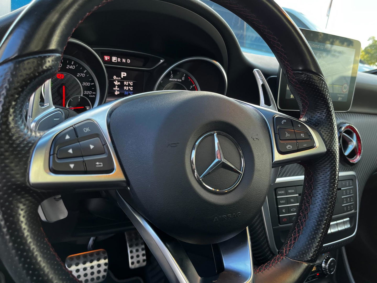 Mercedes-Benz A-Klasse 45 AMG 4MATIC 381PK|Pano|Armytrix|Camera|Leder|Navi|Cruise Control