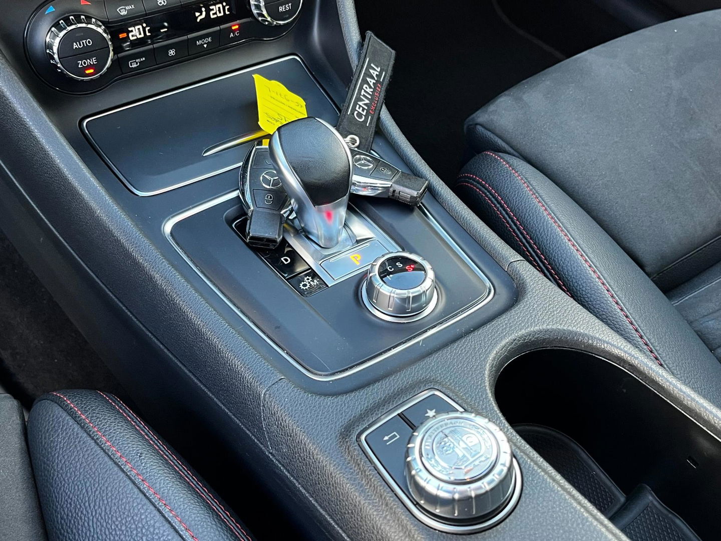Mercedes-Benz A-Klasse 45 AMG 4MATIC 381PK|Pano|Armytrix|Camera|Leder|Navi|Cruise Control