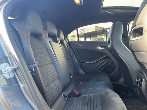 Mercedes-Benz A-Klasse 45 AMG 4MATIC 381PK|Pano|Armytrix|Camera|Leder|Navi|Cruise Control