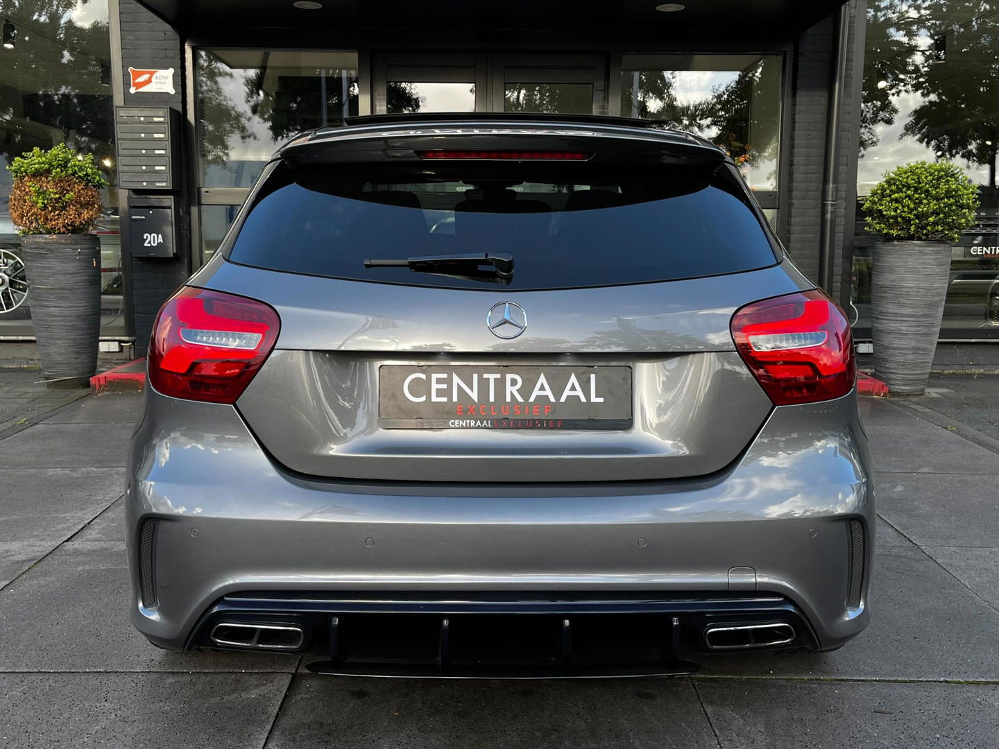 Mercedes-Benz A-Klasse 45 AMG 4MATIC 381PK|Pano|Armytrix|Camera|Leder|Navi|Cruise Control
