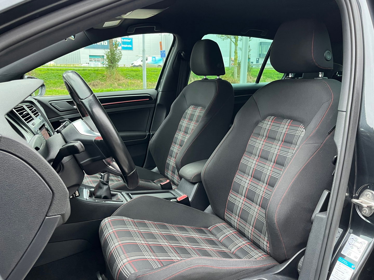 Volkswagen Golf 2.0 TSI GTI 220PK|Navi|Pdc|Cruise Control|Stoelverwarming|Bluetooth