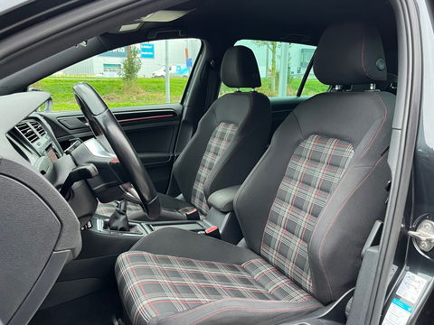 Volkswagen Golf 2.0 TSI GTI 220PK|Navi|Pdc|Cruise Control|Stoelverwarming|Bluetooth