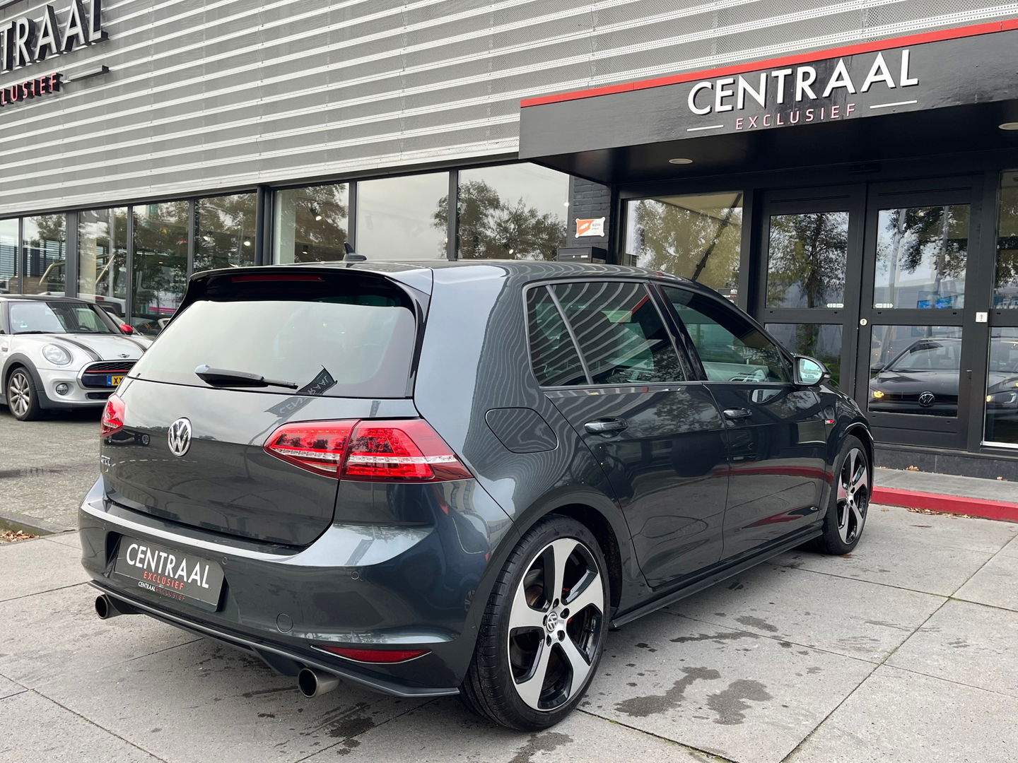 Volkswagen Golf 2.0 TSI GTI 220PK|Navi|Pdc|Cruise Control|Stoelverwarming|Bluetooth