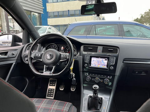 Volkswagen Golf 2.0 TSI GTI 220PK|Navi|Pdc|Cruise Control|Stoelverwarming|Bluetooth