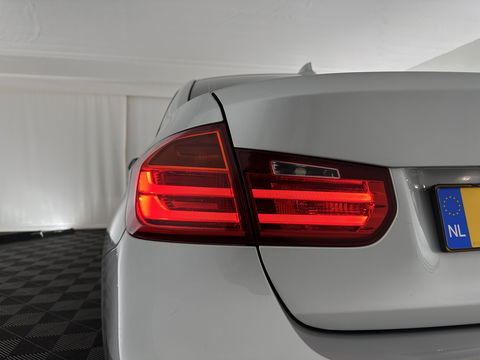 BMW 3-serie 328i High Executive M-Sport-Pack *PANO | FULL-LEATHER | XENON | SPORT-SEATS | HIFI-SOUND | MEMORY-PACK | KEYLESS | NAVI-FULLMAP | ECC | PDC | CRUISE | 19''ALU*
