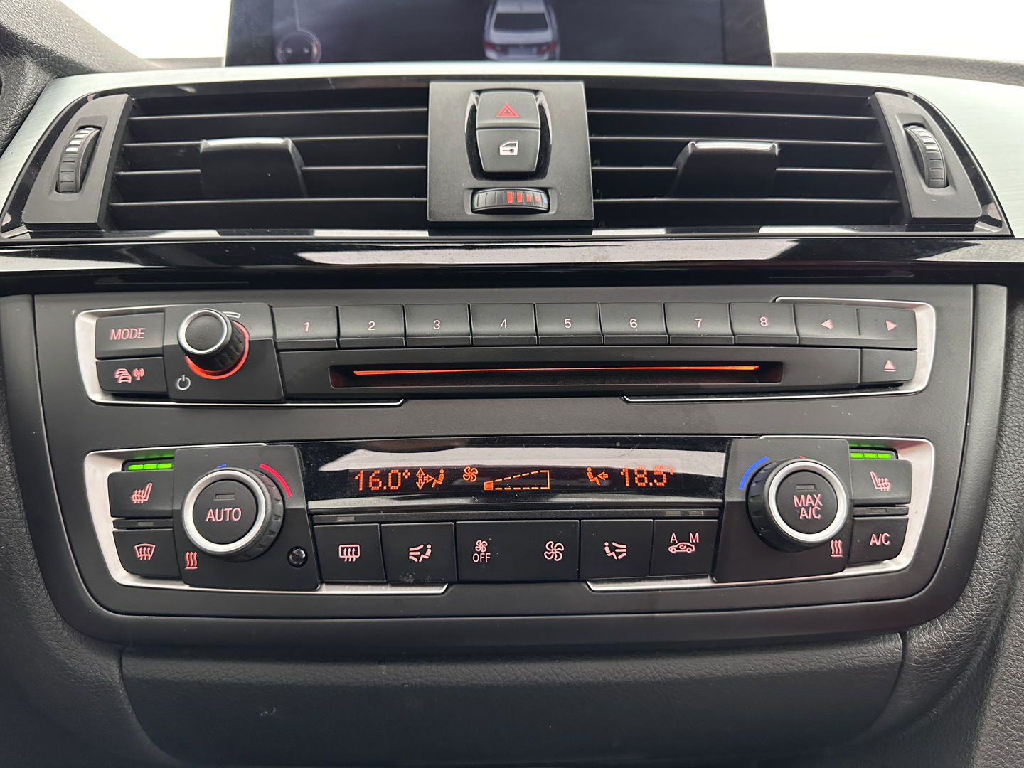 BMW 3-serie 328i High Executive M-Sport-Pack *PANO | FULL-LEATHER | XENON | SPORT-SEATS | HIFI-SOUND | MEMORY-PACK | KEYLESS | NAVI-FULLMAP | ECC | PDC | CRUISE | 19''ALU*