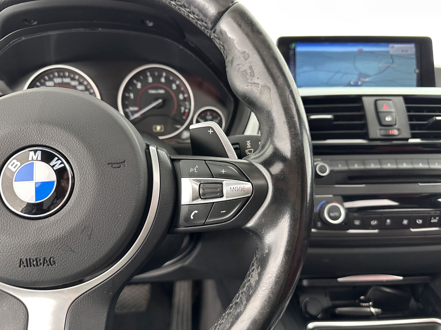 BMW 3-serie 328i High Executive M-Sport-Pack *PANO | FULL-LEATHER | XENON | SPORT-SEATS | HIFI-SOUND | MEMORY-PACK | KEYLESS | NAVI-FULLMAP | ECC | PDC | CRUISE | 19''ALU*