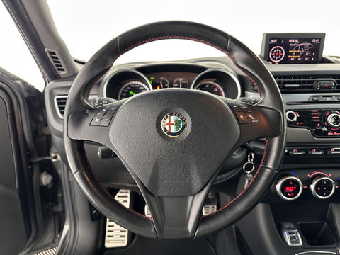 Alfa Romeo Giulietta 1.6 JTDm Business Executive *NAVI-FULLMAP | XENON | SPORT-SEATS | PDC | ECC | CRUISE | 18"ALU*
