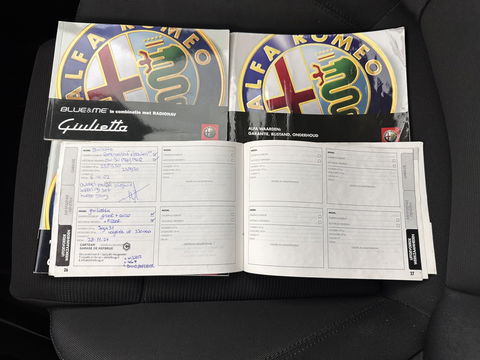 Alfa Romeo Giulietta 1.6 JTDm Business Executive *NAVI-FULLMAP | XENON | SPORT-SEATS | PDC | ECC | CRUISE | 18"ALU*