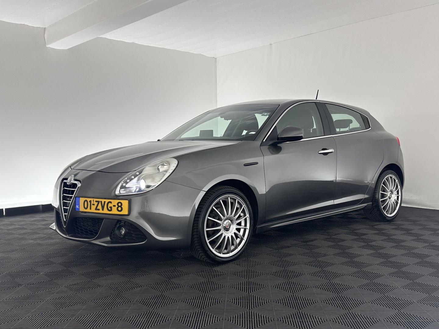 Alfa Romeo Giulietta 1.6 JTDm Business Executive *NAVI-FULLMAP | XENON | SPORT-SEATS | PDC | ECC | CRUISE | 18"ALU*