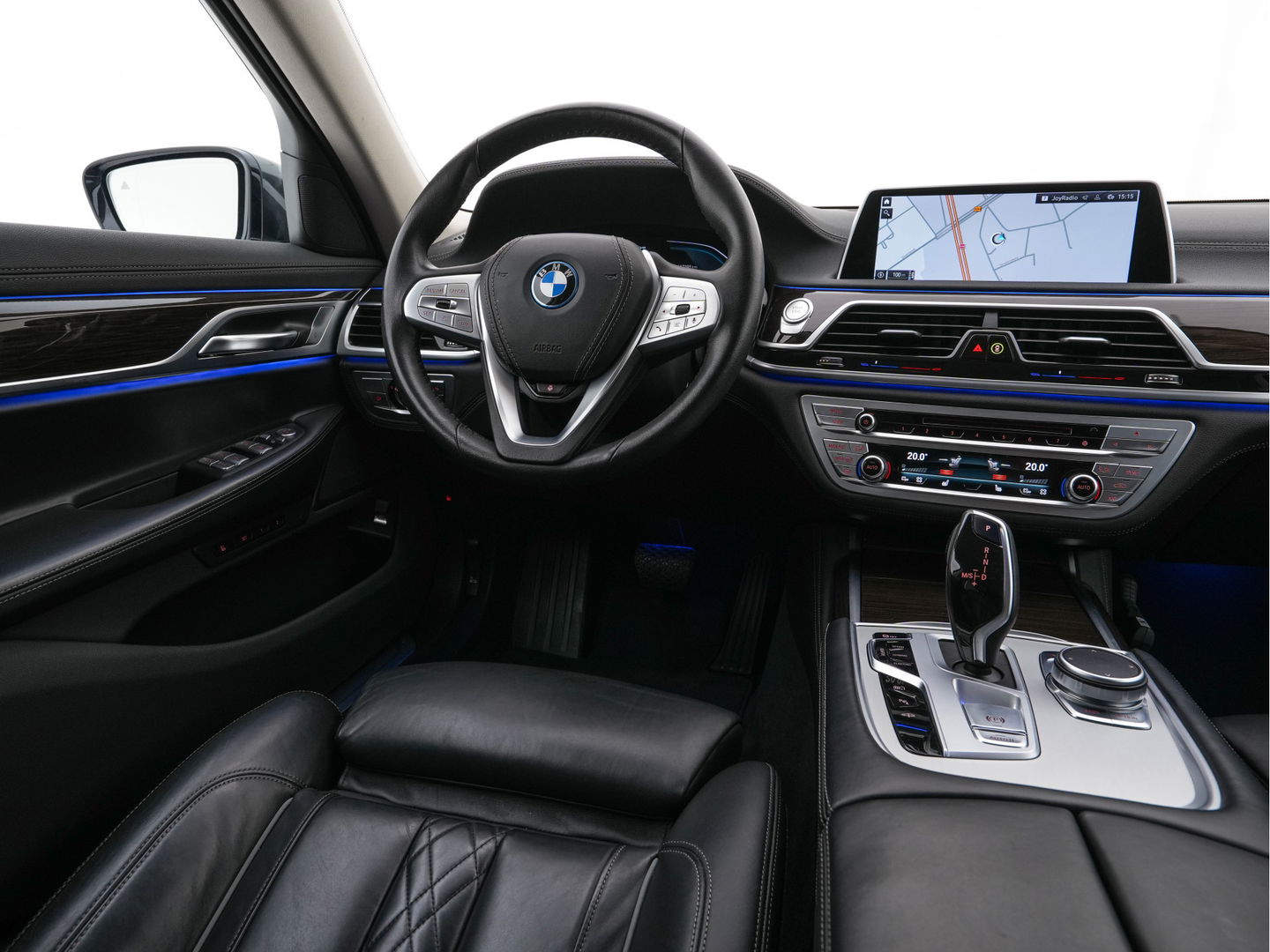 BMW 7 Serie 745e High Executive (INCL-BTW) *LASER-LED | EXCLUSIV-NAPPA-LEATHER | HEAD-UP | SOFT-CLOSE | BLIND-SPOT | MEMORY-PACK | DIGI-COCKPIT | KEYLESS | DAB+ | CAMERA | COMFORT-SEATS | AMBIENT-LIGHT | DAB | CARPLAY | 18"