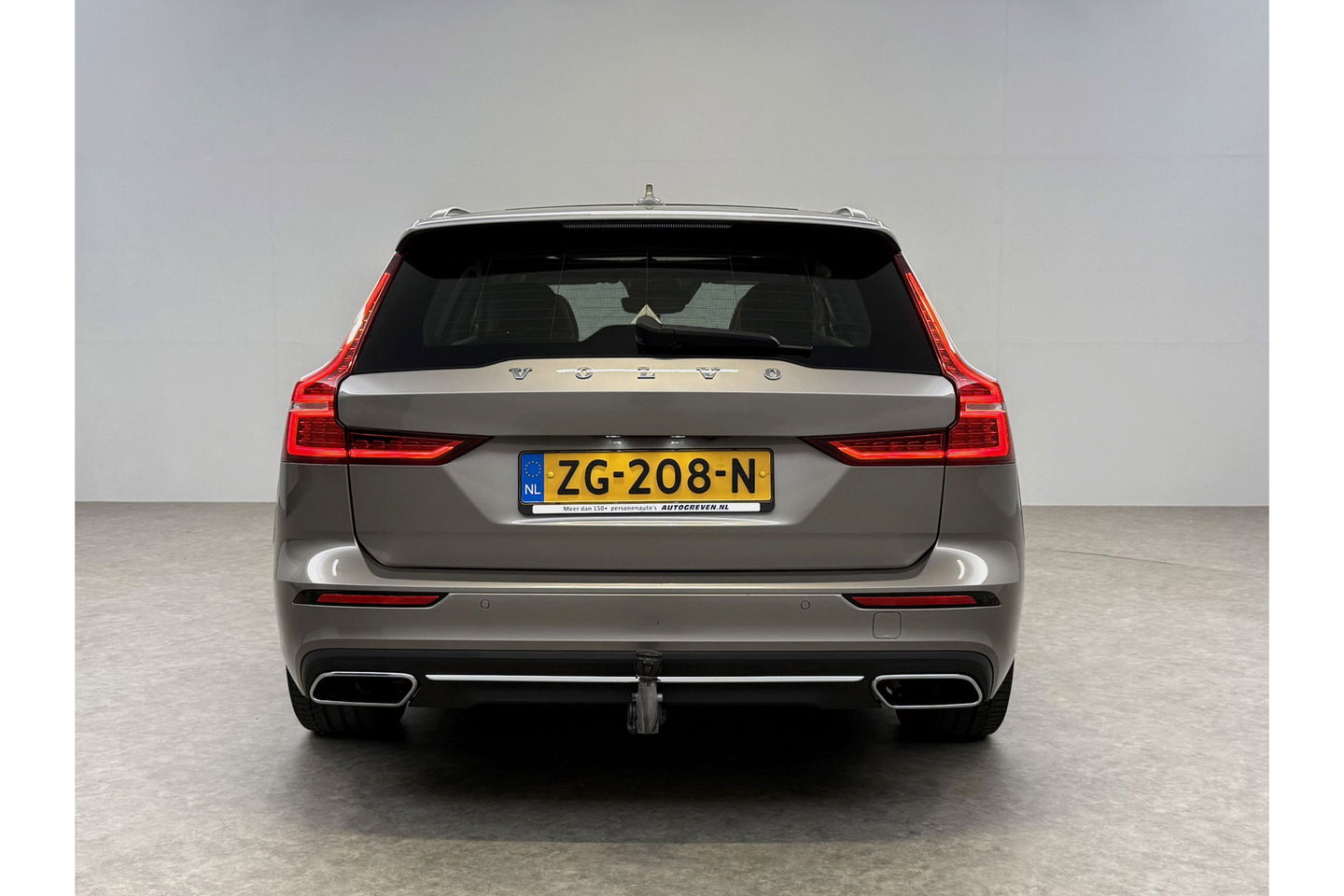 Volvo V60 2.0 T8 Twin Engine AWD Inscription 304PK Pano Harman/Kardon Trekhaak Memory Head-up LED Virtual Stoelverwarming/Stoelventilatie Cruise Carplay Camera Navi 18"LMV