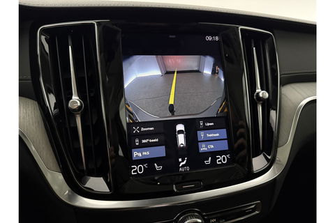 Volvo V60 2.0 T8 Twin Engine AWD Inscription 304PK Pano Harman/Kardon Trekhaak Memory Head-up LED Virtual Stoelverwarming/Stoelventilatie Cruise Carplay Camera Navi 18"LMV