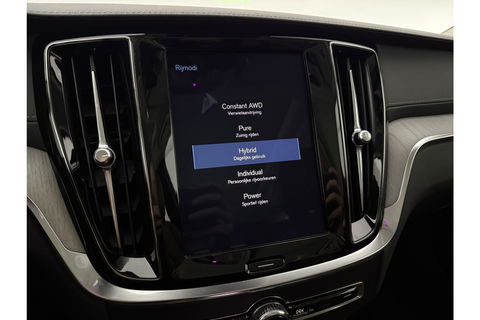 Volvo V60 2.0 T8 Twin Engine AWD Inscription 304PK Pano Harman/Kardon Trekhaak Memory Head-up LED Virtual Stoelverwarming/Stoelventilatie Cruise Carplay Camera Navi 18"LMV