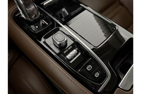 Volvo V60 2.0 T8 Twin Engine AWD Inscription 304PK Pano Harman/Kardon Trekhaak Memory Head-up LED Virtual Stoelverwarming/Stoelventilatie Cruise Carplay Camera Navi 18"LMV