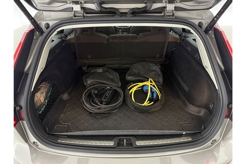 Volvo V60 2.0 T8 Twin Engine AWD Inscription 304PK Pano Harman/Kardon Trekhaak Memory Head-up LED Virtual Stoelverwarming/Stoelventilatie Cruise Carplay Camera Navi 18"LMV