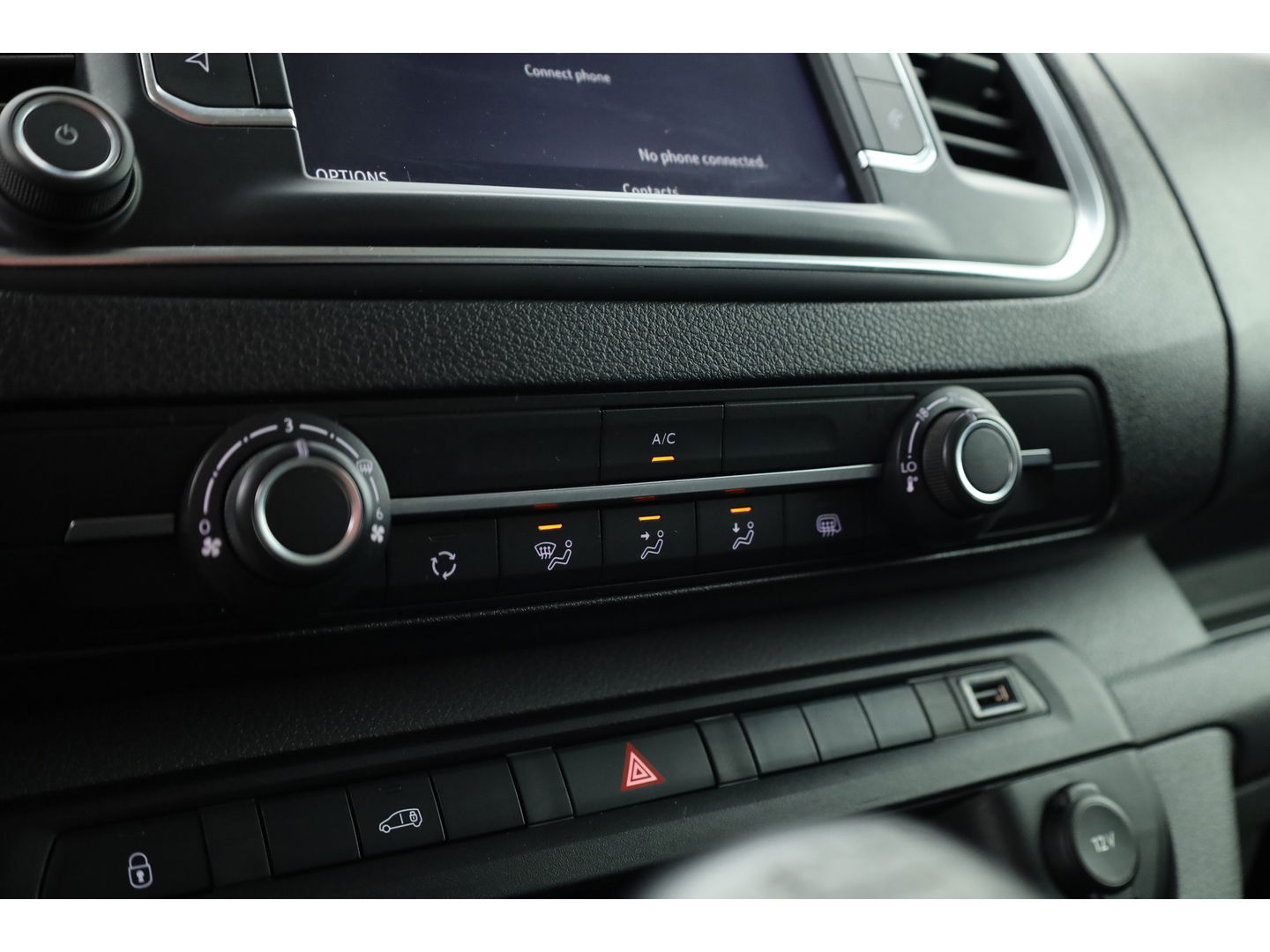 Opel Vivaro 2.0 CDTI L2H1 Edition | Navi | Trekhaak | Dakrails | Apple CarPlay