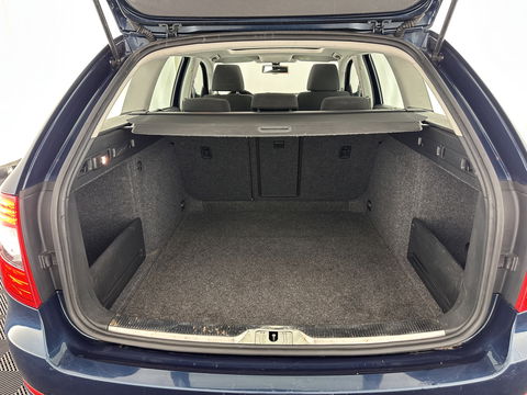 Škoda Superb Combi 1.6 TDI Sprint Pro *PANO | NAVI-FULLMAP | MEMORY-PACK | ECC | PDC | CRUISE | 16''ALU*