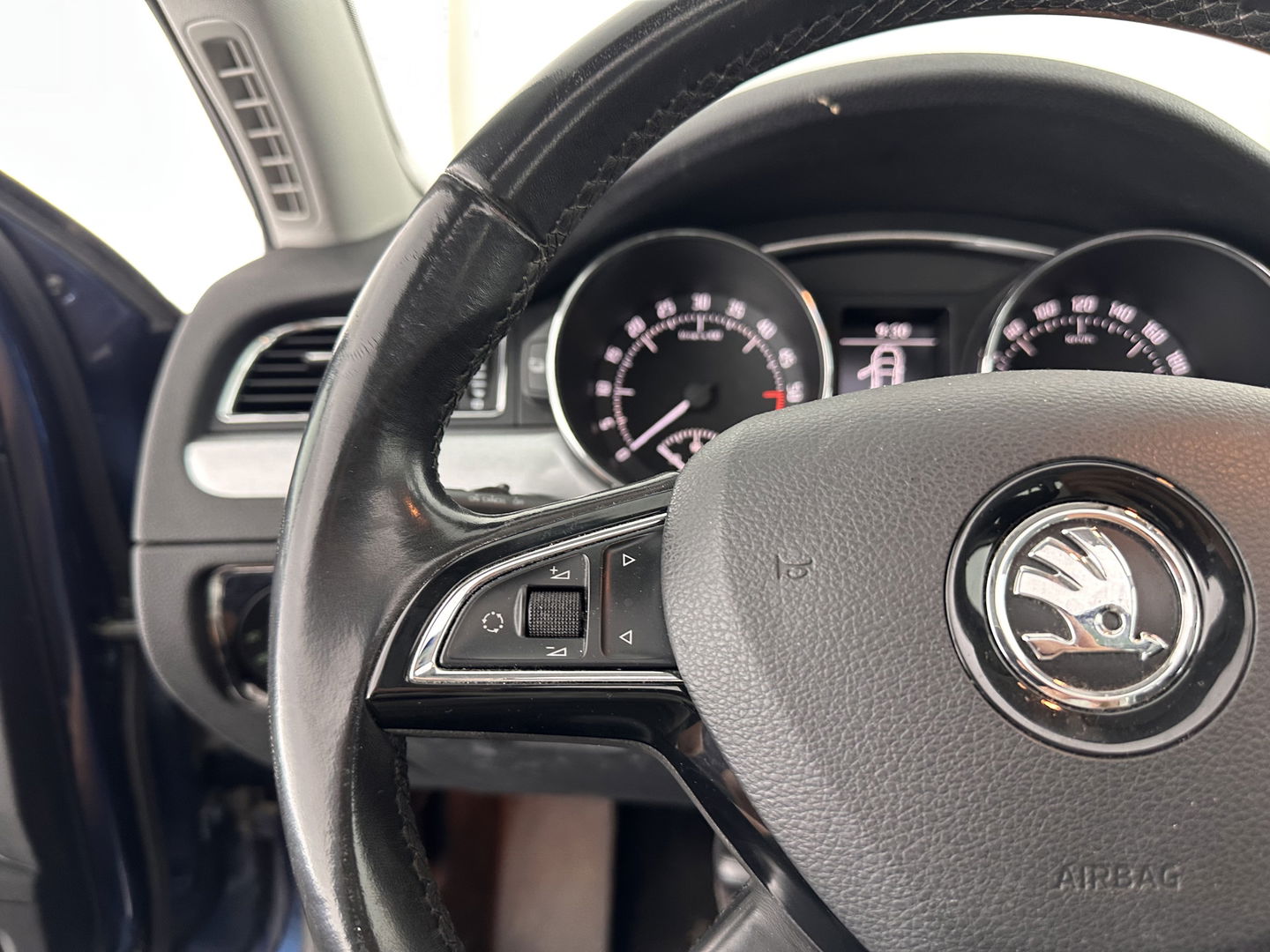 Škoda Superb Combi 1.6 TDI Sprint Pro *PANO | NAVI-FULLMAP | MEMORY-PACK | ECC | PDC | CRUISE | 16''ALU*