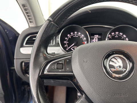 Škoda Superb Combi 1.6 TDI Sprint Pro *PANO | NAVI-FULLMAP | MEMORY-PACK | ECC | PDC | CRUISE | 16''ALU*