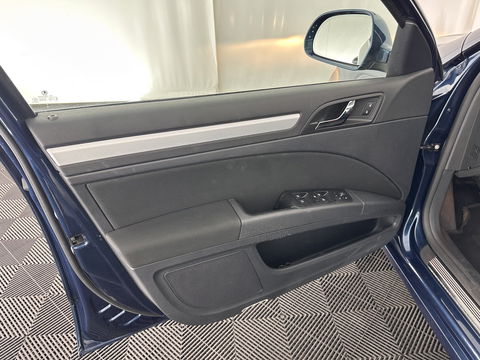 Škoda Superb Combi 1.6 TDI Sprint Pro *PANO | NAVI-FULLMAP | MEMORY-PACK | ECC | PDC | CRUISE | 16''ALU*