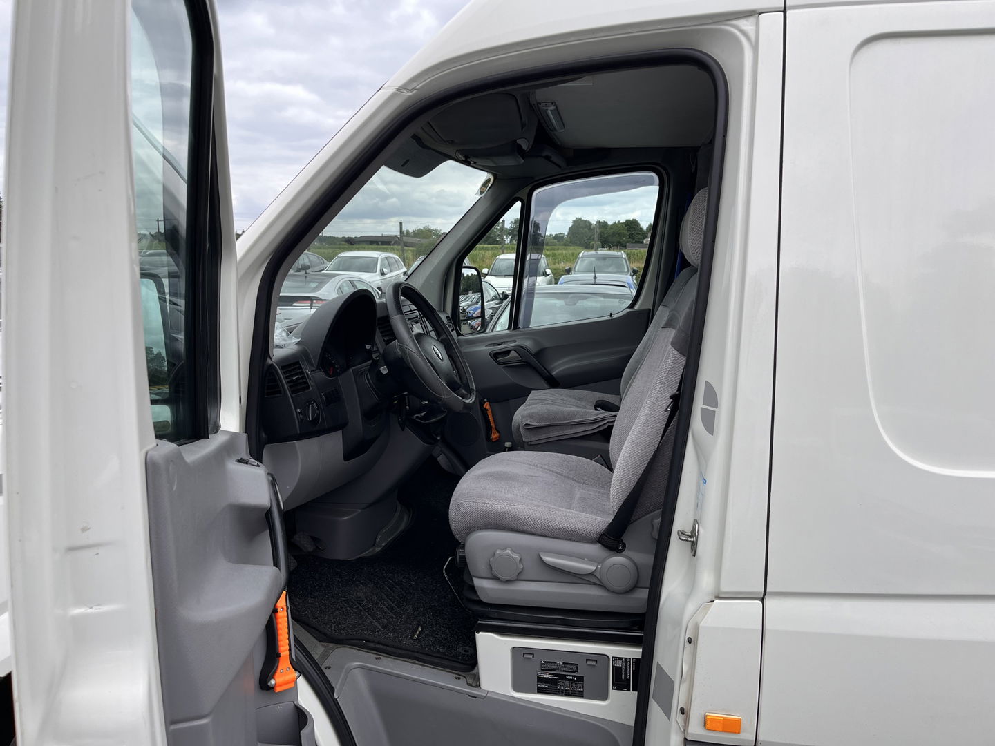 Volkswagen CRAFTER 30  L2 H2 80 KW Euro 5 *CAMPER | AIRCO | CRUISE | LUIFEL*