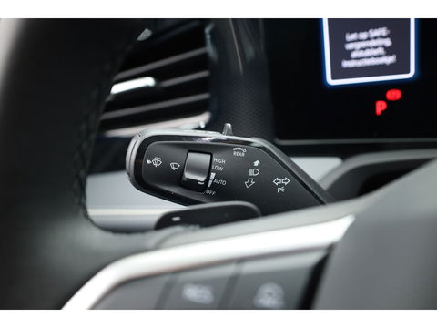 Volkswagen Passat Variant 1.5 eHybrid Business | Navi | Massage | Elek. Trekhaak | Keyless | Adapt. Cruise | Stoel- Stuurverw. |