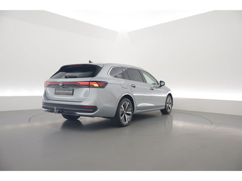 Volkswagen Passat Variant 1.5 eHybrid Business | Navi | Massage | Elek. Trekhaak | Keyless | Adapt. Cruise | Stoel- Stuurverw. |