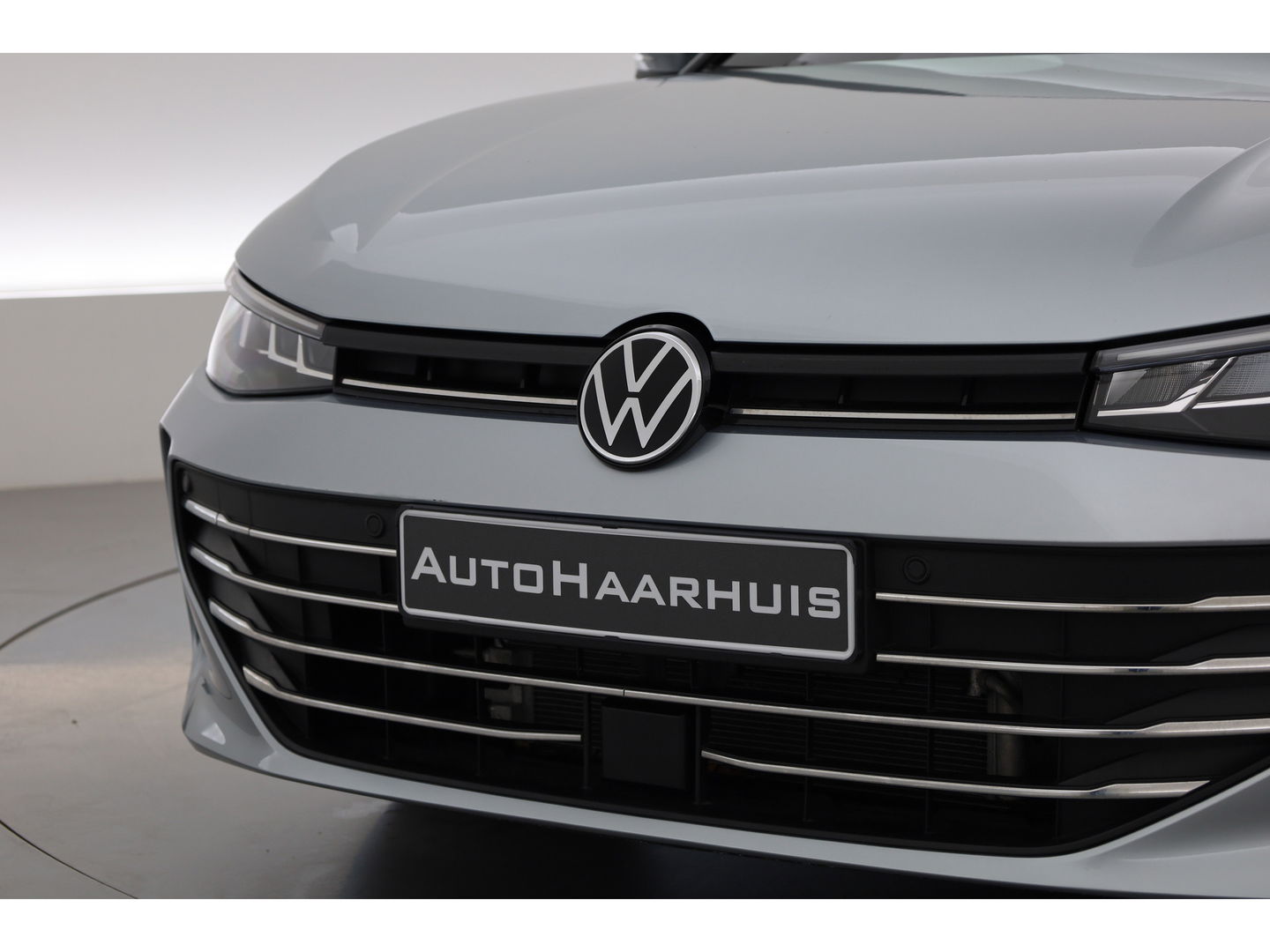 Volkswagen Passat Variant 1.5 eHybrid Business | Navi | Massage | Elek. Trekhaak | Keyless | Adapt. Cruise | Stoel- Stuurverw. |
