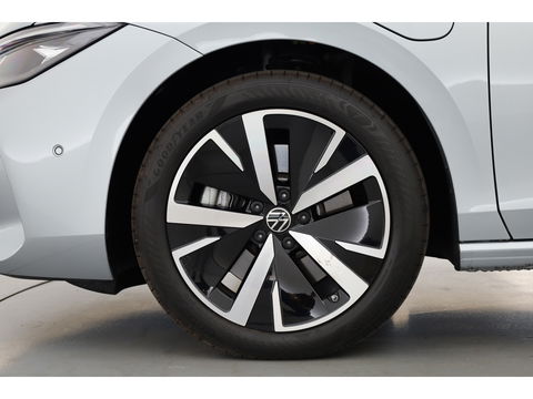 Volkswagen Passat Variant 1.5 eHybrid Business | Navi | Massage | Elek. Trekhaak | Keyless | Adapt. Cruise | Stoel- Stuurverw. |