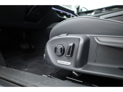Volkswagen Passat Variant 1.5 eHybrid Business | Navi | Massage | Elek. Trekhaak | Keyless | Adapt. Cruise | Stoel- Stuurverw. |