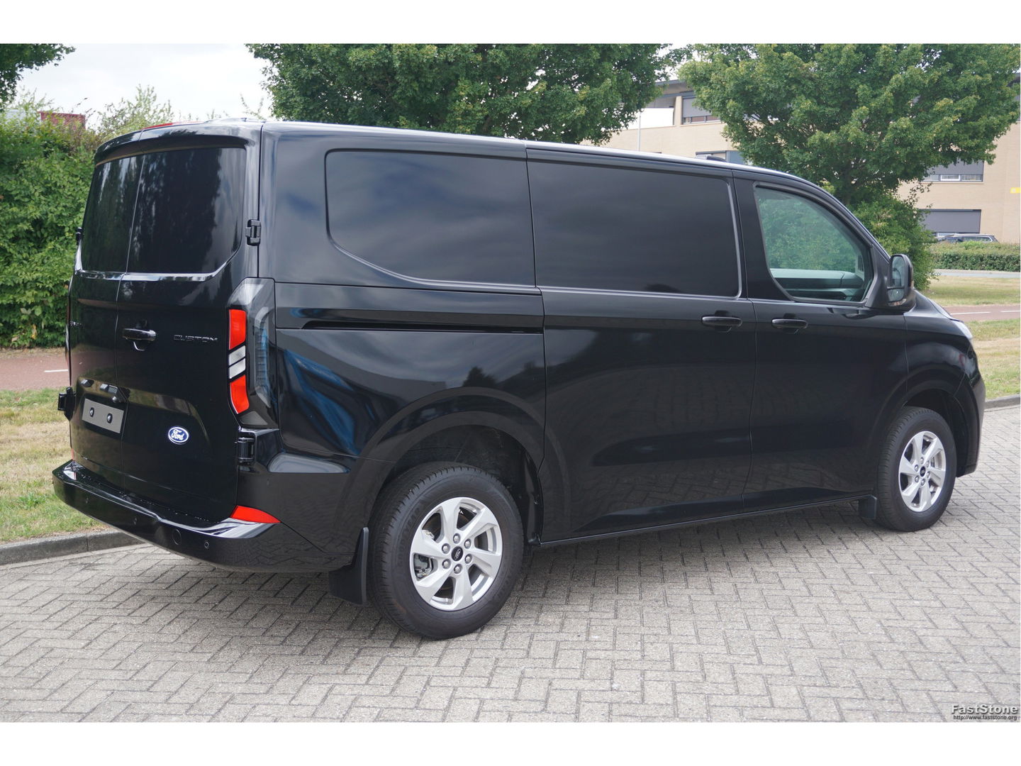 Ford Transit Custom 300S 136PK Limited BPM VRIJ Navi, Cam, ACC, LM Velg, LED!! NR. 379
