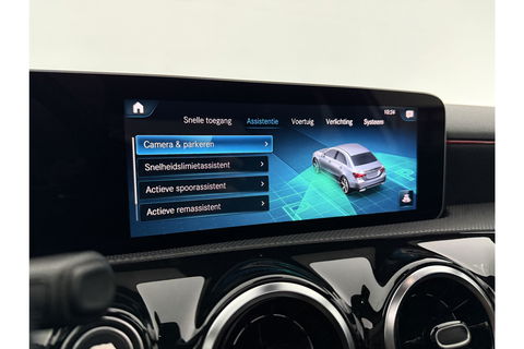 Mercedes-Benz A-Klasse 200 AMG Night Upgrade 164PK Pano Sfeer LED Carplay Virtual Camera Clima Cruise Navi PDC 18''LMV