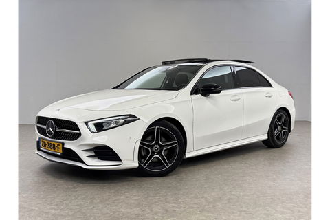 Mercedes-Benz A-Klasse 200 AMG Night Upgrade 164PK Pano Sfeer LED Carplay Virtual Camera Clima Cruise Navi PDC 18''LMV