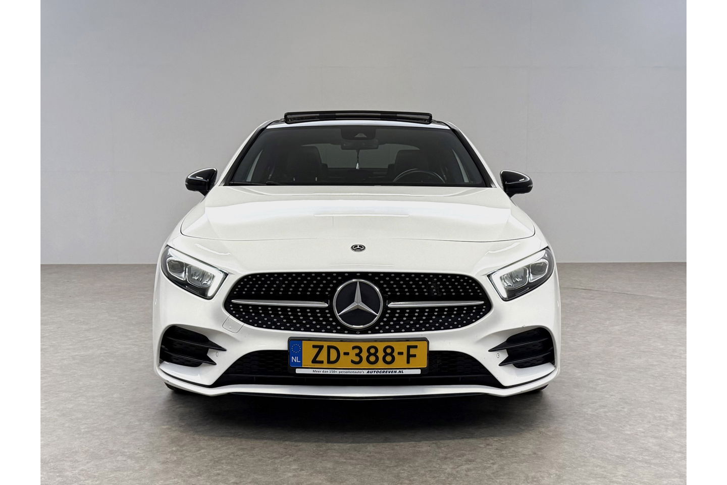 Mercedes-Benz A-Klasse 200 AMG Night Upgrade 164PK Pano Sfeer LED Carplay Virtual Camera Clima Cruise Navi PDC 18''LMV
