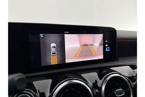 Mercedes-Benz A-Klasse 200 AMG Night Upgrade 164PK Pano Sfeer LED Carplay Virtual Camera Clima Cruise Navi PDC 18''LMV
