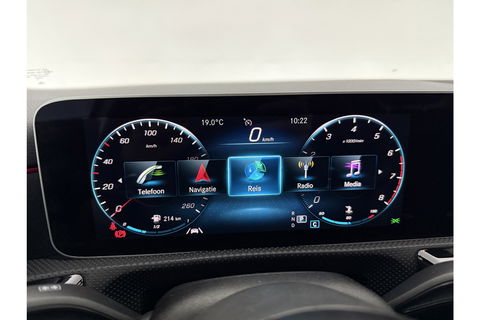 Mercedes-Benz A-Klasse 200 AMG Night Upgrade 164PK Pano Sfeer LED Carplay Virtual Camera Clima Cruise Navi PDC 18''LMV