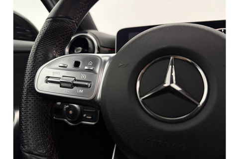 Mercedes-Benz A-Klasse 200 AMG Night Upgrade 164PK Pano Sfeer LED Carplay Virtual Camera Clima Cruise Navi PDC 18''LMV