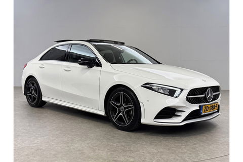 Mercedes-Benz A-Klasse 200 AMG Night Upgrade 164PK Pano Sfeer LED Carplay Virtual Camera Clima Cruise Navi PDC 18''LMV