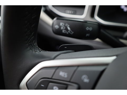 Volkswagen Polo 1.0 TSI DSG | Navi | Afn. Trekhaak | Stoelverw. | Adapt. Cruise | Camera