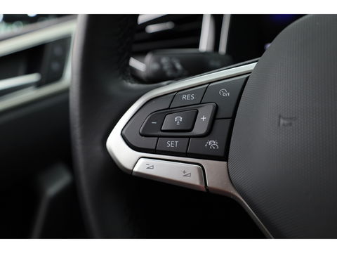 Volkswagen Polo 1.0 TSI DSG | Navi | Afn. Trekhaak | Stoelverw. | Adapt. Cruise | Camera