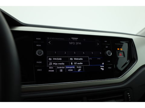 Volkswagen Polo 1.0 TSI DSG | Navi | Afn. Trekhaak | Stoelverw. | Adapt. Cruise | Camera