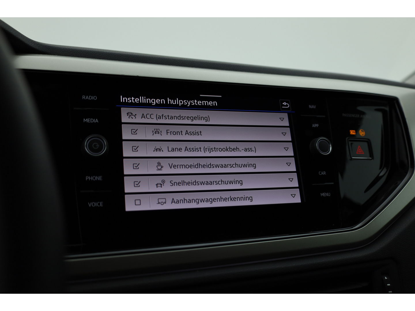 Volkswagen Polo 1.0 TSI DSG | Navi | Afn. Trekhaak | Stoelverw. | Adapt. Cruise | Camera
