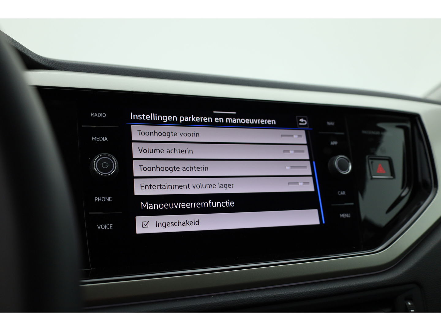 Volkswagen Polo 1.0 TSI DSG | Navi | Afn. Trekhaak | Stoelverw. | Adapt. Cruise | Camera