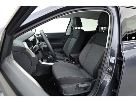 Volkswagen Polo 1.0 TSI DSG | Navi | Afn. Trekhaak | Stoelverw. | Adapt. Cruise | Camera