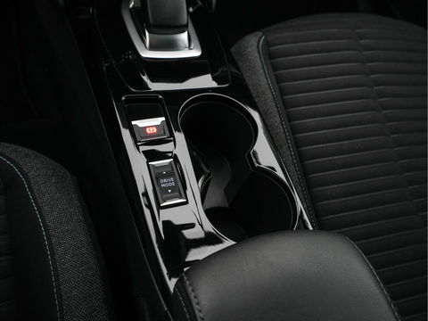 Peugeot e-208 EV Blue Lease Allure 50 kWh (INCL-BTW) *FULL-LED | DIGI-COCKPIT | NAVI-FULLMAP | KEYLESS | CCS-FASTLOADER | CAMERA | 1/2 LEDER | ECC | PDC | APP.CONNECT | LANE-ASSIST | CRUISE | COMFORT-SEATS | 16"ALU*