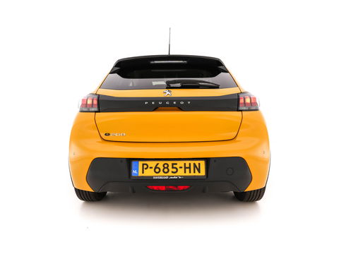 Peugeot e-208 EV Blue Lease Allure 50 kWh (INCL-BTW) *FULL-LED | DIGI-COCKPIT | NAVI-FULLMAP | KEYLESS | CCS-FASTLOADER | CAMERA | 1/2 LEDER | ECC | PDC | APP.CONNECT | LANE-ASSIST | CRUISE | COMFORT-SEATS | 16"ALU*